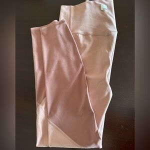 Vuori Dusty Rose Two-Tone Leggings - S